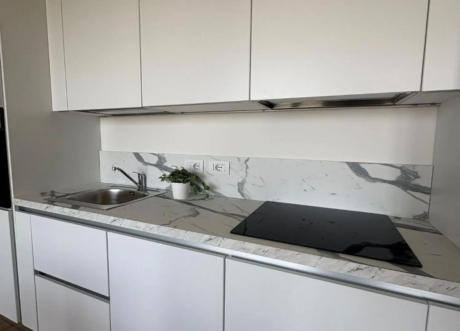 Milano Panorama Home - Luminous With Private Garage Италия